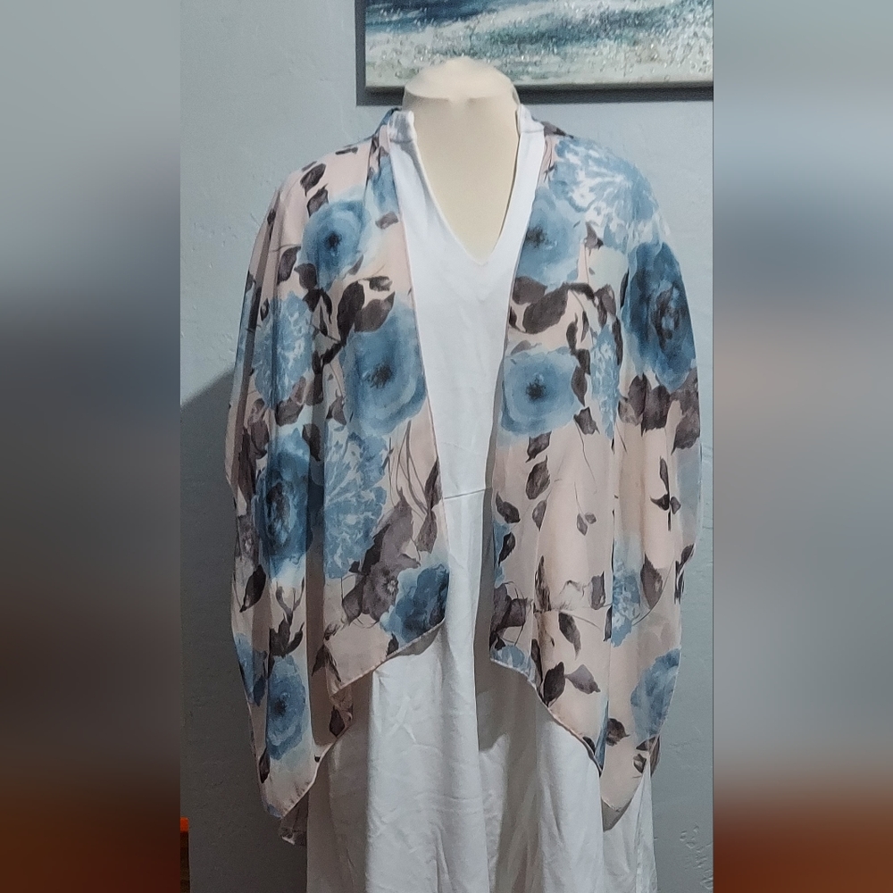 Minimi Sheer Hi-low pink and blue Kimono